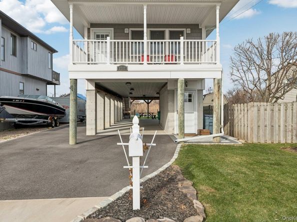 3717 Somerset Drive, Seaford NY 11783