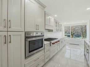 166-25 Powells Cove Boulevard 3D, Beechhurst NY 11357