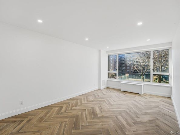 166-25 Powells Cove Boulevard 3D, Beechhurst NY 11357