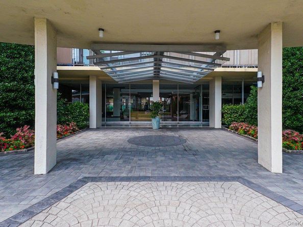 166-25 Powells Cove Boulevard 3D, Beechhurst NY 11357