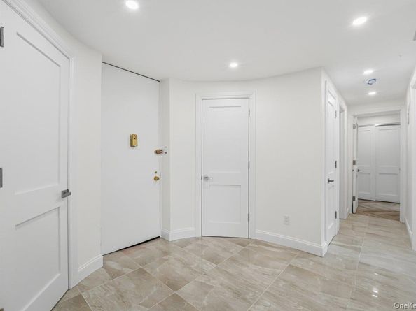 166-25 Powells Cove Boulevard 3D, Beechhurst NY 11357