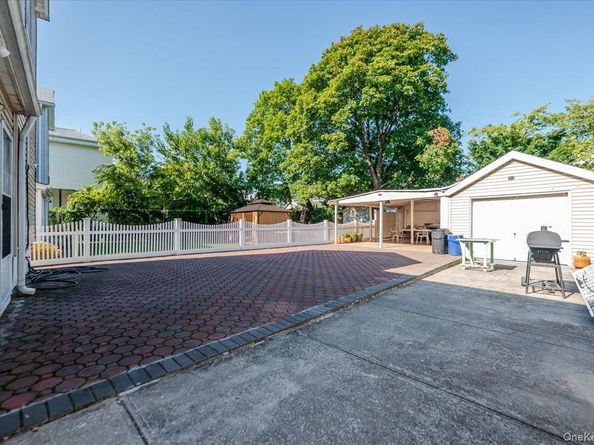 12253 Milburn Street, Saint Albans NY 11413