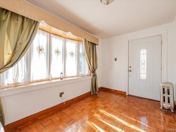 12253 Milburn Street, Saint Albans NY 11413