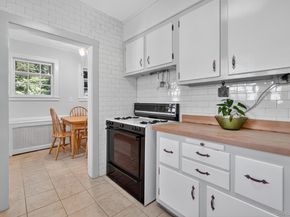 15 Park Place, Fleetwood NY 10552