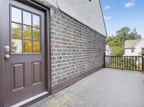 15 Park Place, Fleetwood NY 10552