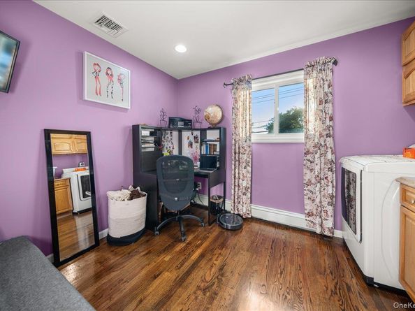 211 Washington Avenue, Brentwood NY 11717