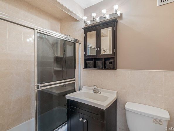 61-20 Grand Central Parkway A902, Forest Hills NY 11375