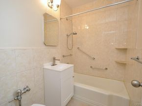 142 Garth Road 4A, Scarsdale NY 10583