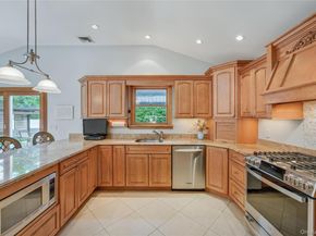 3 Feather Lane, Commack NY 11725