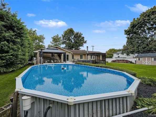 3 Feather Lane, Commack NY 11725