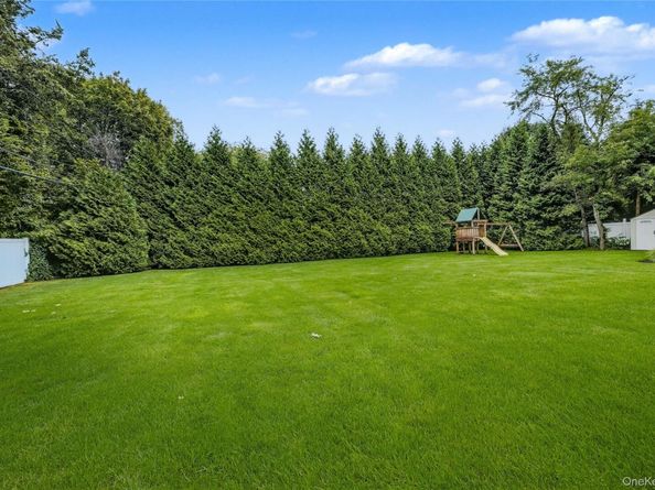 3 Feather Lane, Commack NY 11725