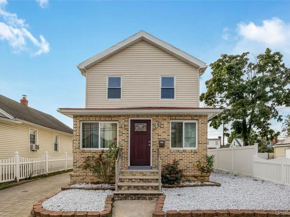 257 Biltmore Avenue, Elmont NY 11003