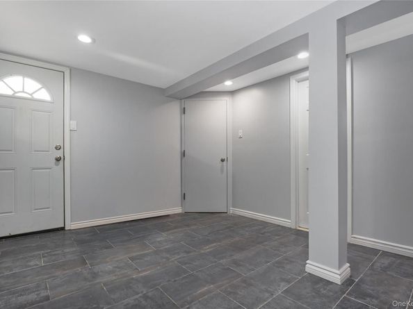 257 Biltmore Avenue, Elmont NY 11003
