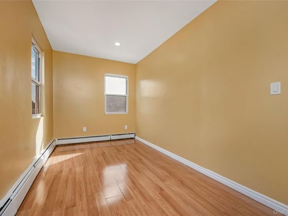 257 Biltmore Avenue, Elmont NY 11003