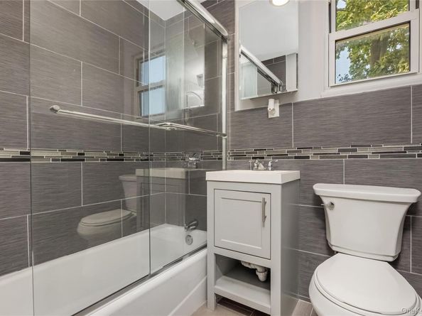 257 Biltmore Avenue, Elmont NY 11003