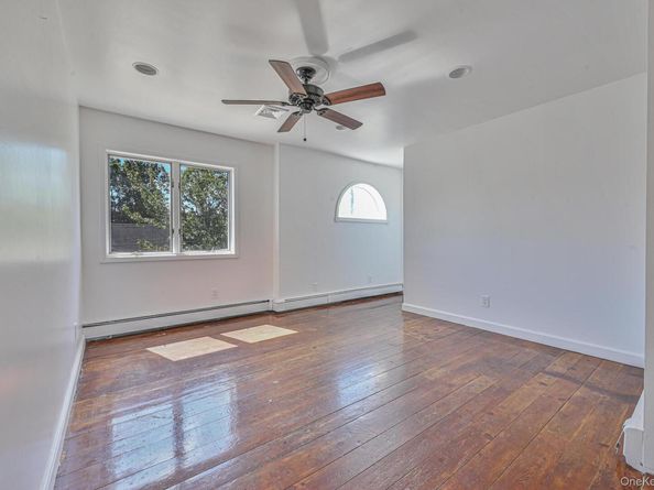 203 N Manhattan Avenue, Massapequa NY 11758