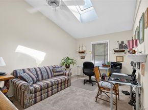 12 Hampton Way, Woodbury NY 11797