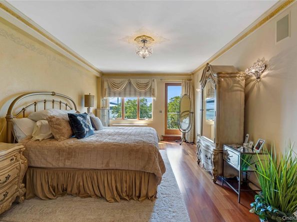 9935 Shore Road 6B, Brooklyn NY 11209