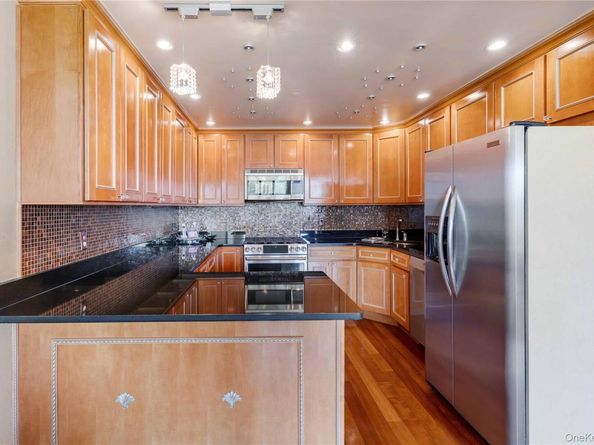 9935 Shore Road 6B, Brooklyn NY 11209