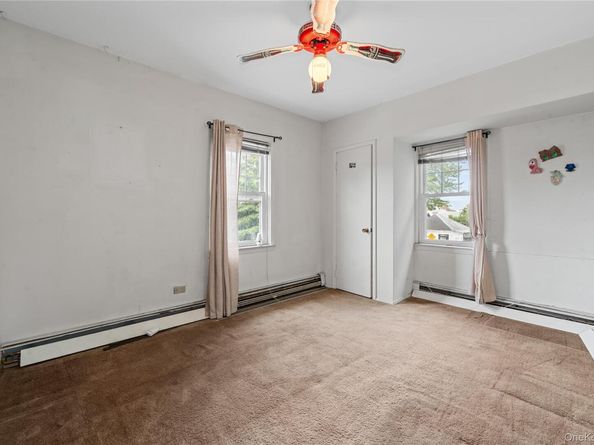 311 Hamilton Avenue, Hewlett NY 11557