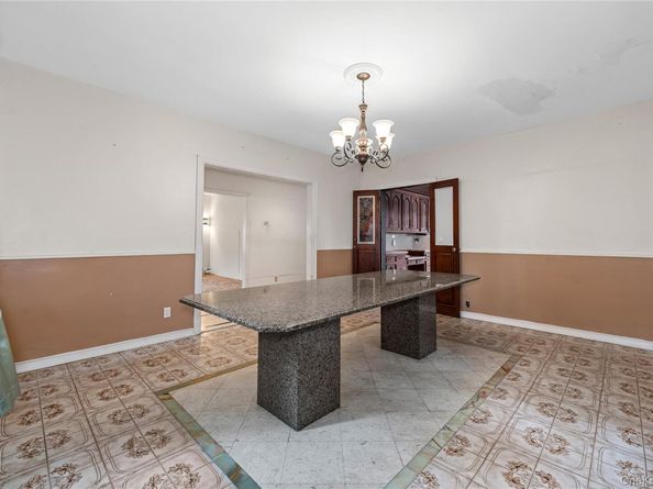 311 Hamilton Avenue, Hewlett NY 11557