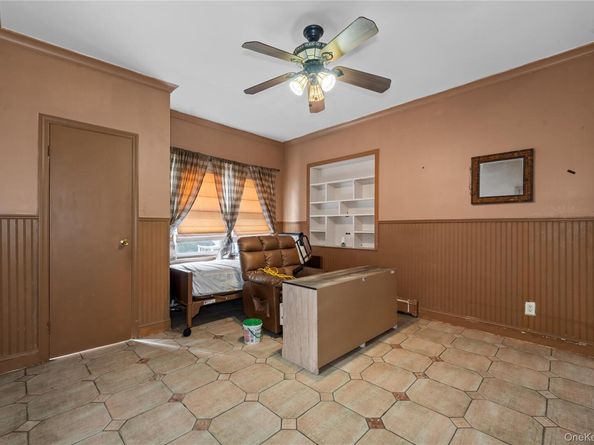 311 Hamilton Avenue, Hewlett NY 11557