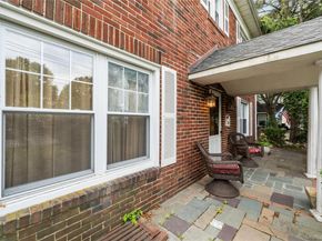 311 Hamilton Avenue, Hewlett NY 11557