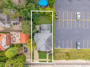 54 S Centre Avenue, Rockville Centre NY 11570