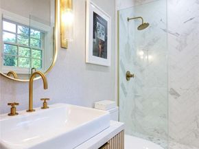 39 Squirrel Hill Road, East Hills NY 11577