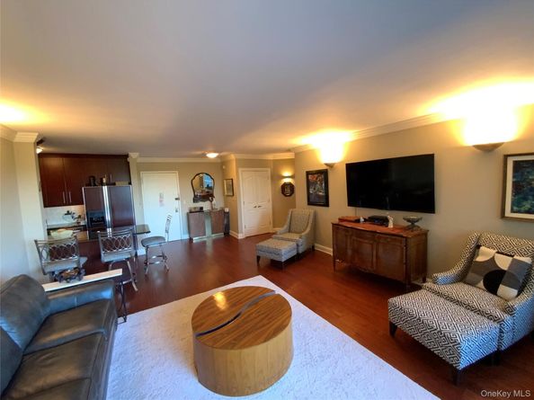 26910 Grand Central Parkway 4T, Floral Park NY 11005
