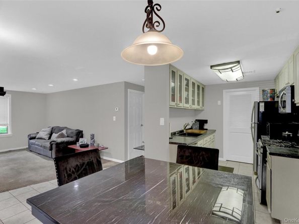 431 Clubhouse Court, Coram NY 11727