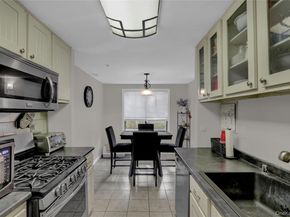 431 Clubhouse Court, Coram NY 11727