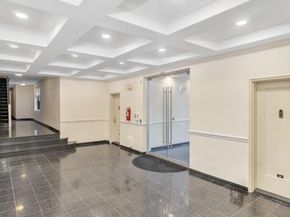 15 Canterbury Road C11, Great Neck NY 11021