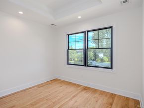 214 9th Street, Hicksville NY 11801