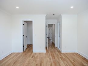 214 9th Street, Hicksville NY 11801