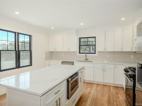 214 9th Street, Hicksville NY 11801