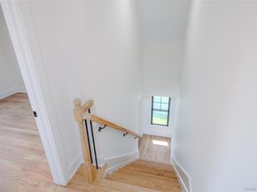 214 9th Street, Hicksville NY 11801