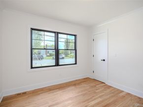 214 9th Street, Hicksville NY 11801