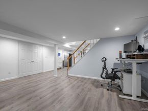 5 Avon Road, New Hyde Park NY 11040