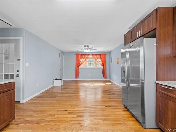 14224 250th Street, Laurelton NY 11422