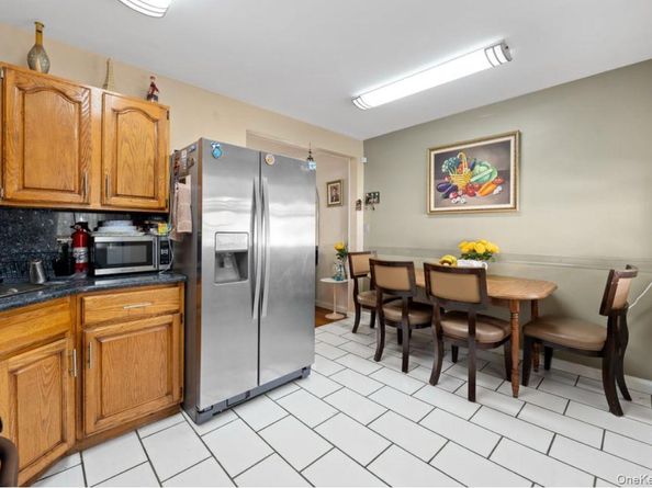 14224 250th Street, Laurelton NY 11422