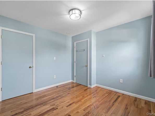 14224 250th Street, Laurelton NY 11422