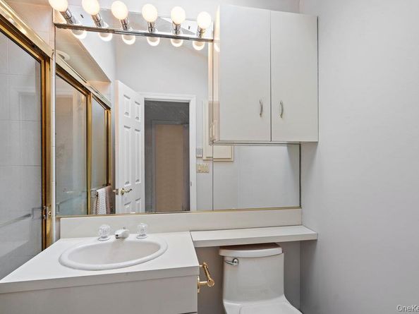 83 Shore Road, Mount Sinai NY 11766