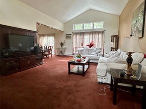 4 Thunderbird Court, Shoreham NY 11786