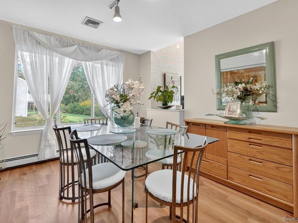 103 Norfolk Court, Yorktown Heights NY 10598