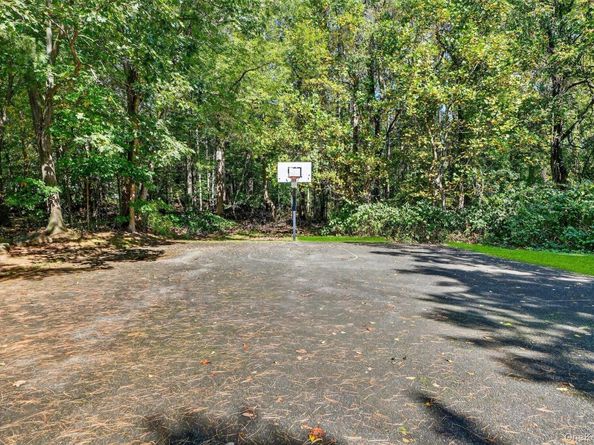 103 Norfolk Court, Yorktown Heights NY 10598