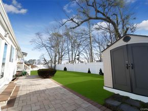 21 Francisco ave Francisco ave, Central Islip NY 11722