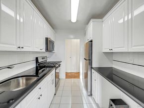 615 Palmer 1004, Yonkers NY 10701