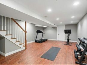 6 Old Oak Road, Rye Brook NY 10573