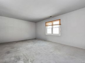 27 Fairway Drive, Manhasset NY 11030